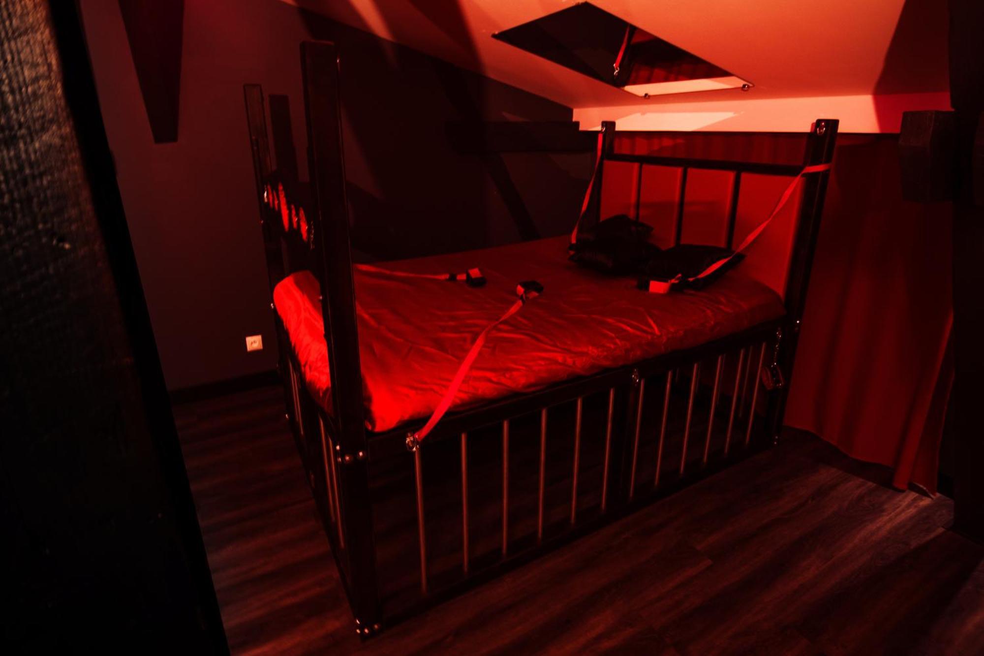 Red Palace Apartament Bdsm Bydgoszcz Exterior foto